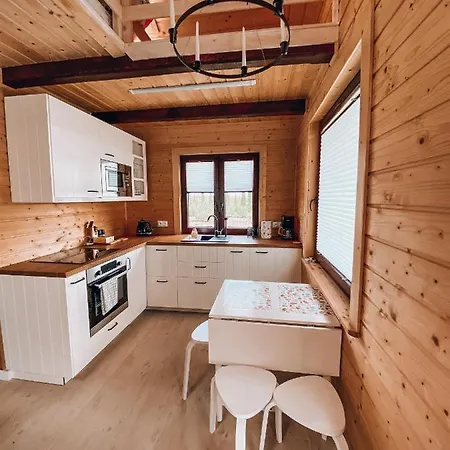 Luksusowe Caloroczne Domki Z Widokiem Janowiec Exteriér fotografie
